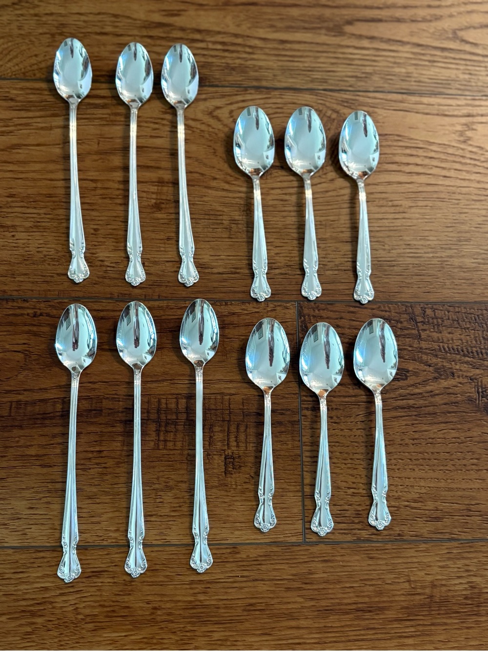Rogers & Bro Remembrance Silverplate Spoon Set 12 Pc Tea & Iced Tea
